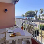 2 Pièces Proche Avec Garage, - Fr-1-226a-167 Fréjus