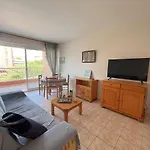 Apartamento 2 Pièces Proche Avec Garage, - Fr-1-226a-167 *