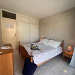 2 Pièces Proche Avec Garage, - Fr-1-226a-167 Apartamento *