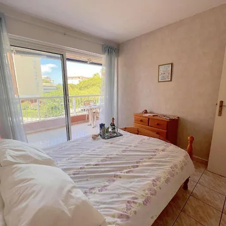 Appartement 2 Pièces Proche Avec Garage, - Fr-1-226a-167